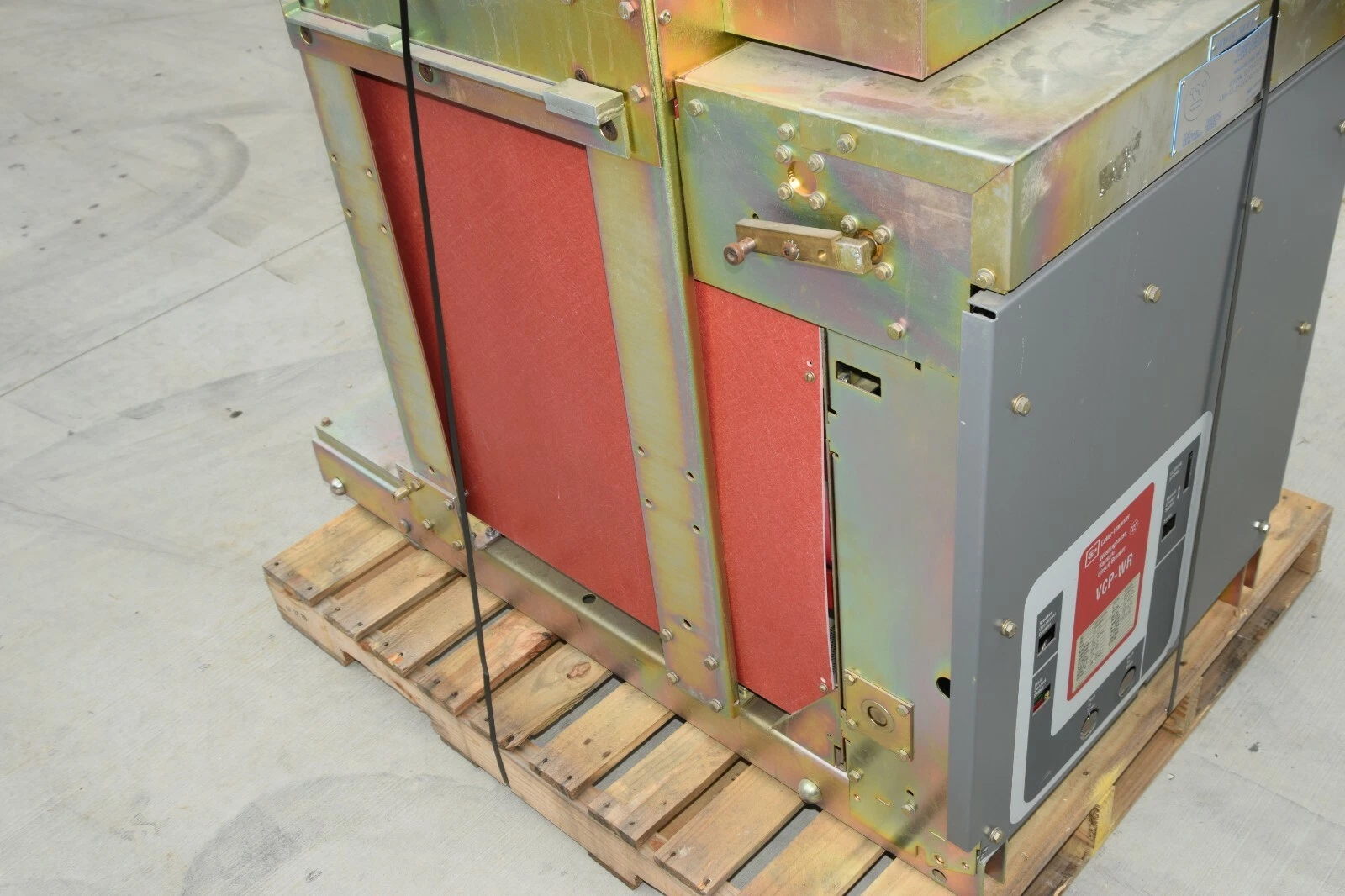 Used Cutler Hammer Vacuum Circuit Breaker 150VCP-WR1000 15 KV 1200A, 1200 Amp VCP-WR