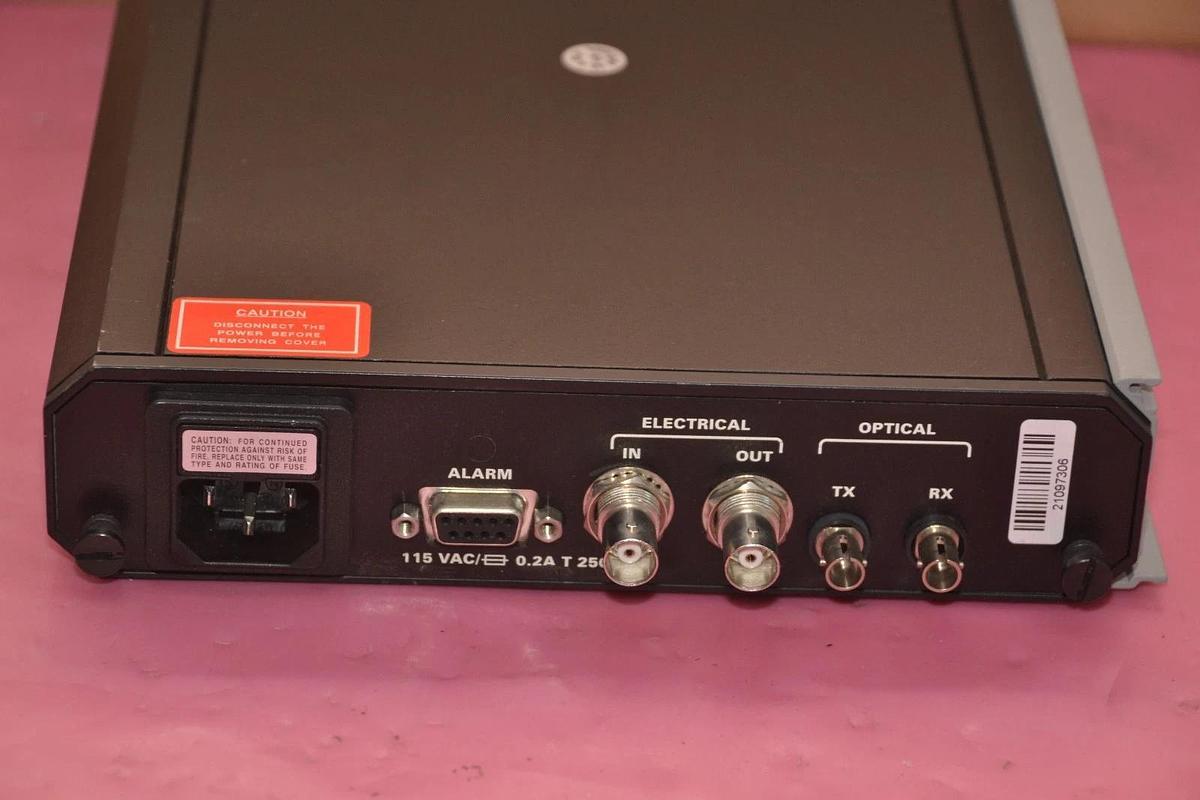 Used BLACK BOX T3-FOLD T3 FIBER OPTIC LINEDRIVER 724-746-5500 MT619A-ST 2820170200