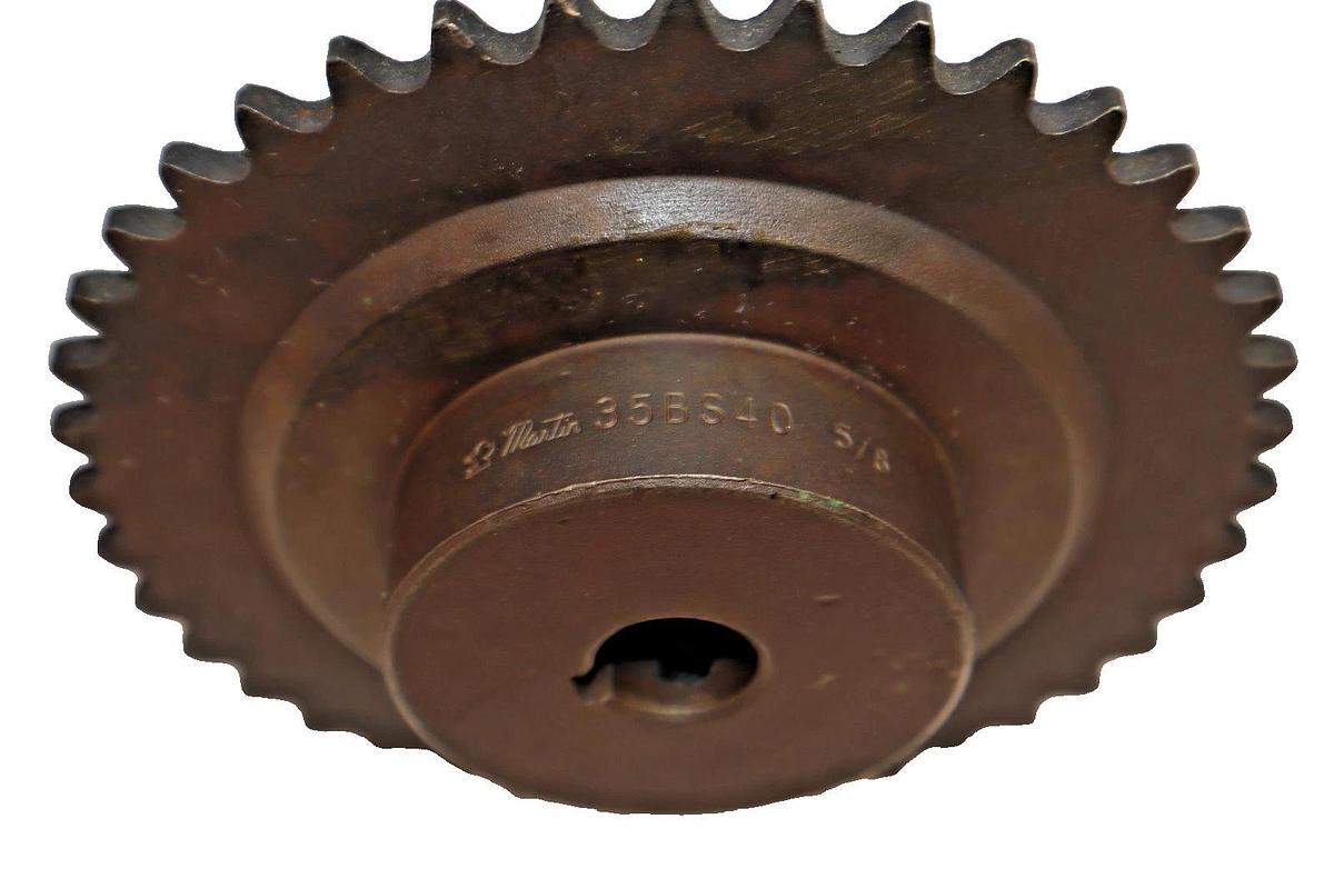 Martin Sprocket 35BS40 5/8, 5/8" Bore 40 Teeth Roller Chain Sprocket (New)
