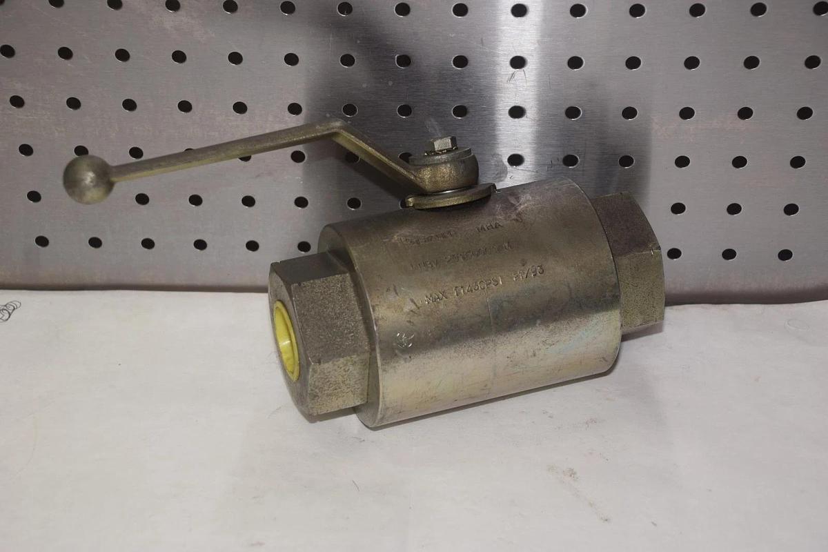 STAUFF HHBV 20160001 M 11430psi FLOW VALVE NEW