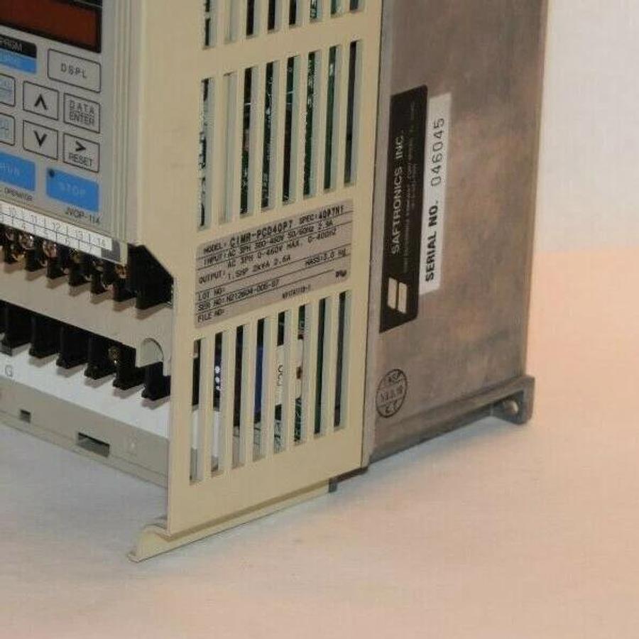 Used SAFTRONICS INC CIMR-PCD40P7 PC3 3PH 380-460v 50/60Hz 2.6A 2kVa Drive