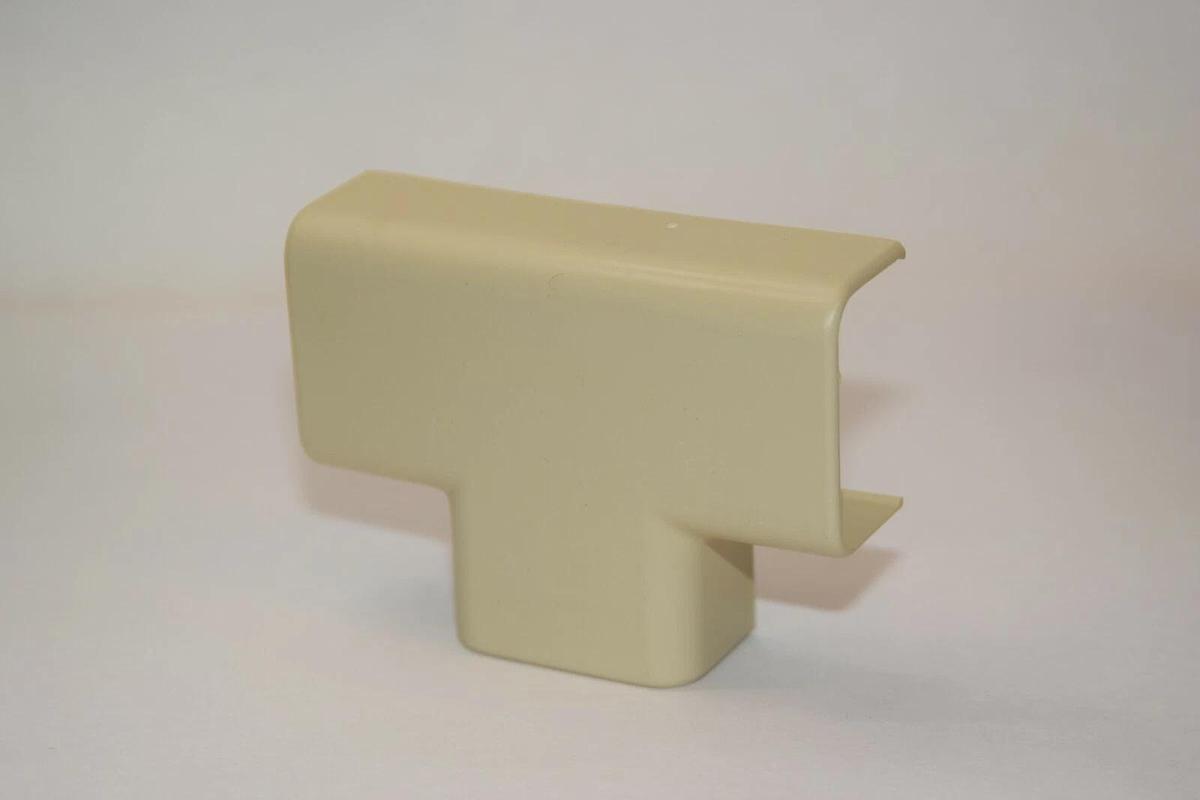 (NEW - Box of 10) PANDUIT TF10EI-X L or C Raceway Tee Fitting USA