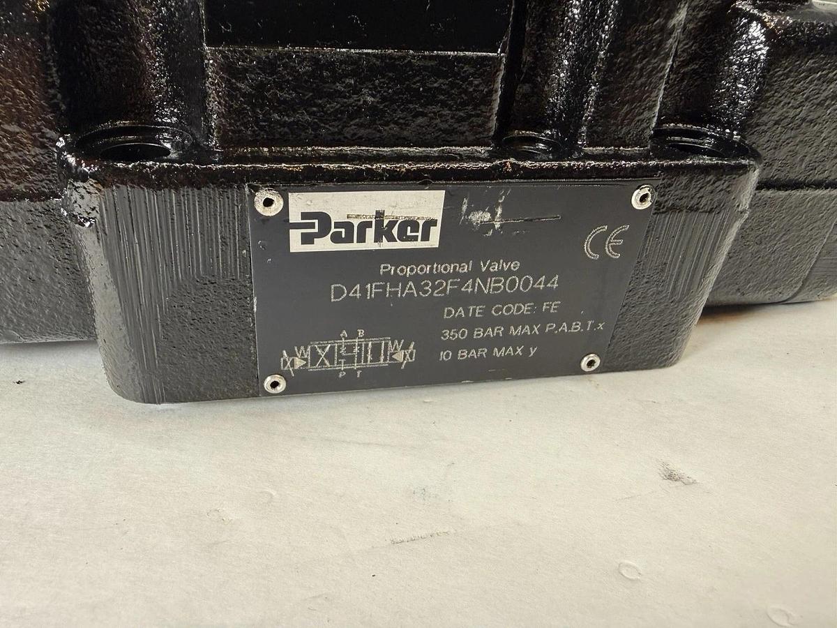 Refurbished PARKER D41FHA32F4NB0044 D1FVE50BCNLB35 Proportional Servo Valve