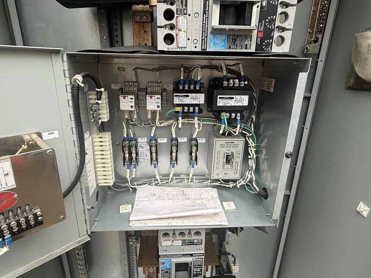 Used Siemens P4E75ML400ETS P4 Panelboard 400A 480/277V 3PH 400 Amp 3 Breaker Mbpass