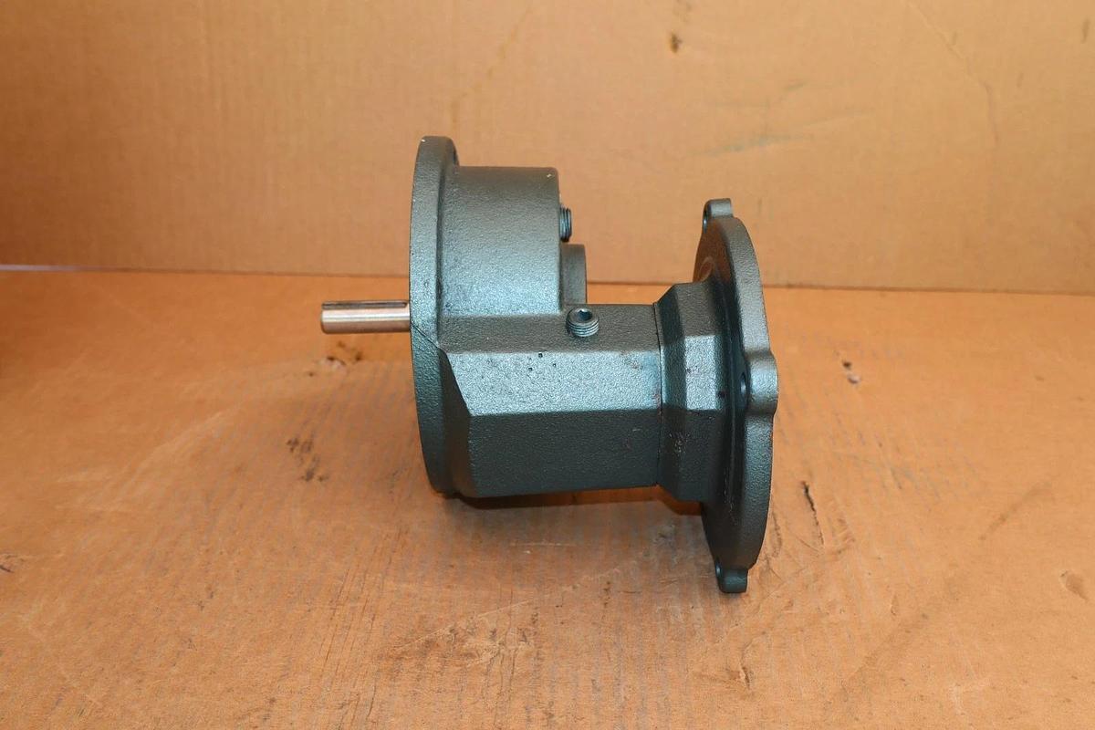 Grove Gear Helical Speed Reducer Gear Box Flex-In-Line TXQ2 140/56 5:1 (NEW)