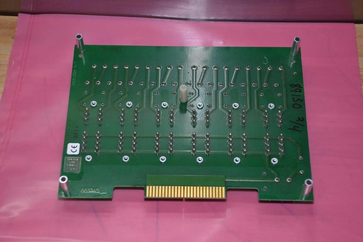 Used Allen Bradley 960742 DB-24 57-234C Manifold Card I/O Input Output 24-Channel