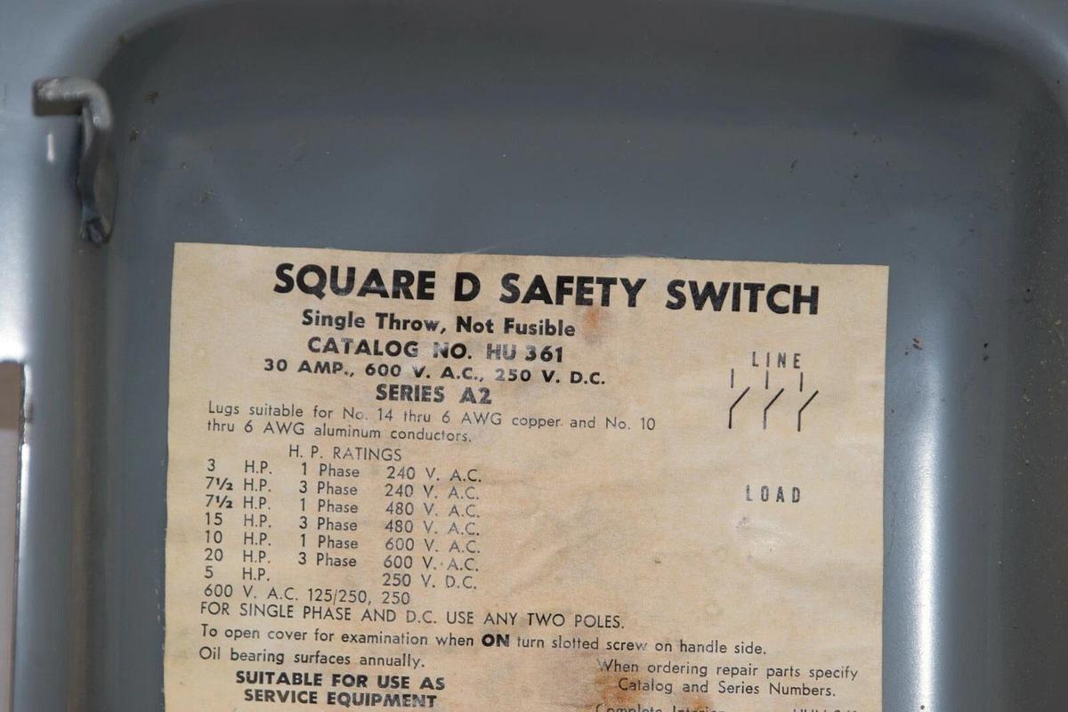 Used Square D 30 Amp single throw Safety Switch 600 V HU-361 series A2 30A 30 A