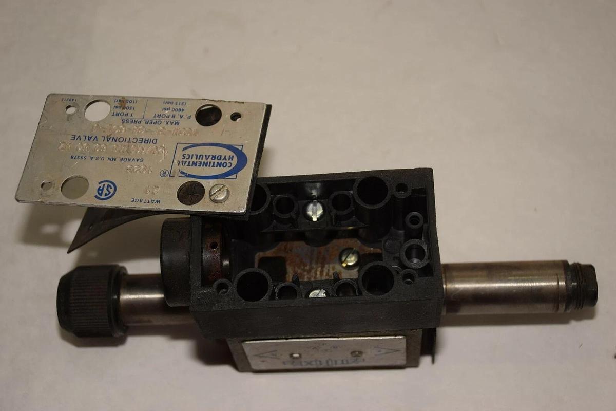 Used Continental Hydraulics directional pilot valve VS5M-3F-GB-60L-J