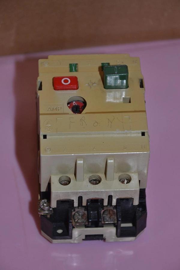 Used KLOCKNER MOELLER CONTACTOR PKZM-1 1-1.6AMPS 1-1.6 AMPS 660V 660 V