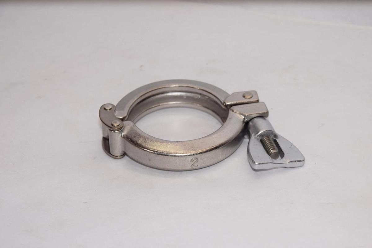 (NEW - Box of 85) TOYO 13MHHM 2" Stainless Steel Sanitary Clamp Fitting