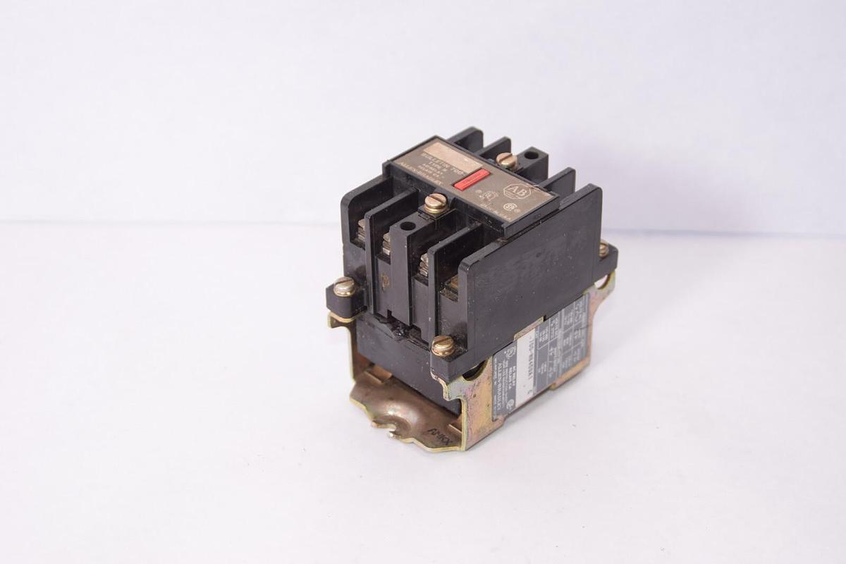 Used ALLEN BRADLEY 700-NB400A1 Series C Type N Relay 120V Coil