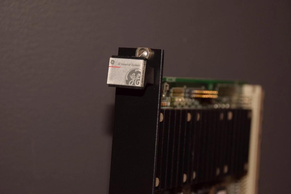 Used GE FANUC IS200ICCAH1ADB, IS200ICCAH, IS200,