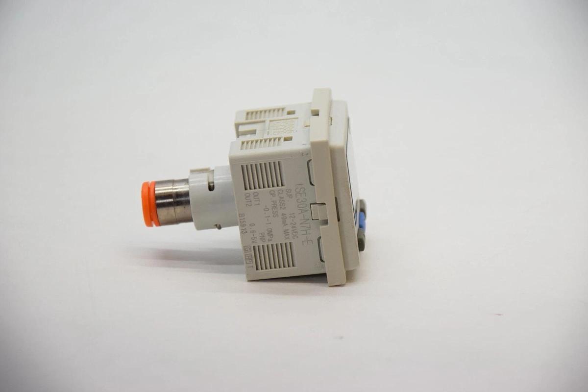 Used SMC ISE30A-N7H-E 12-24Vdc 40mA Digital Pressure Switch