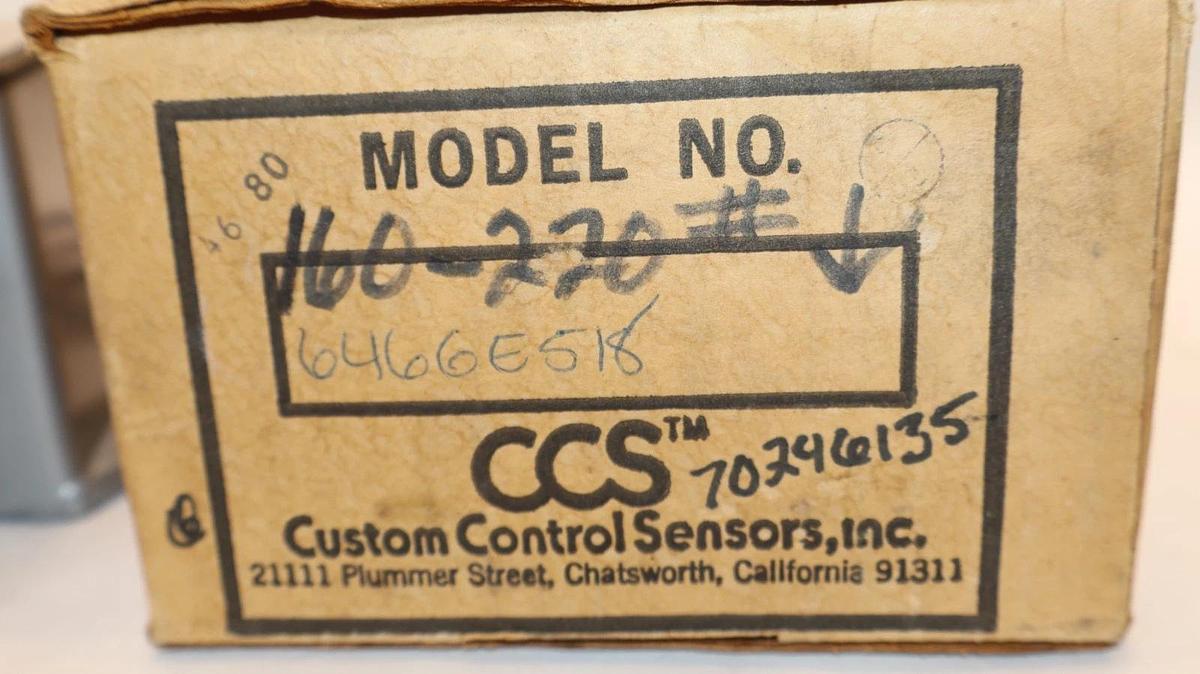 Custom Control Sensors Pressure Switch 646GE518 , 226A1706-208 , 500psig (New)