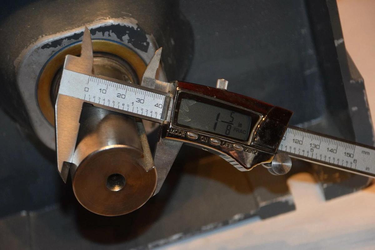 US Motors Torqube QC37 Gear box 37 frame 3 HP 40.1 ratio 3300in lb Speed Reducer