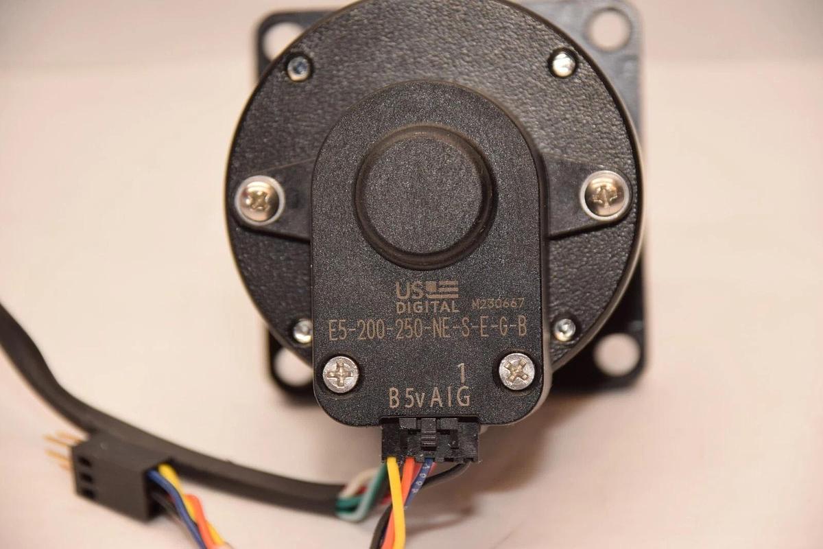 Used SIEMENS 734344.902 Rev F Stepper Motor With E5-200-250-NE-S-E-G-B