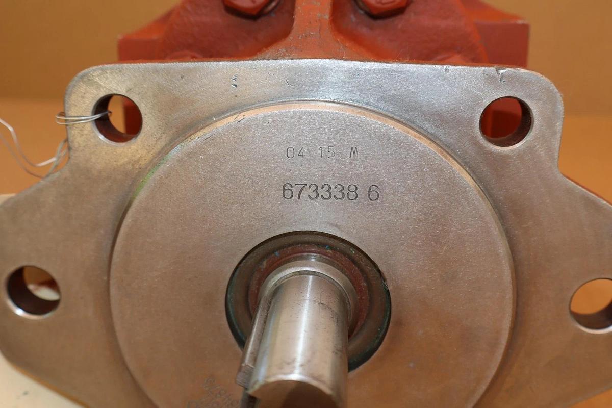 GearTek Hydraulic Gear Pump E7084873 6733386 GT7142 161964517 720894C 720898 NOS