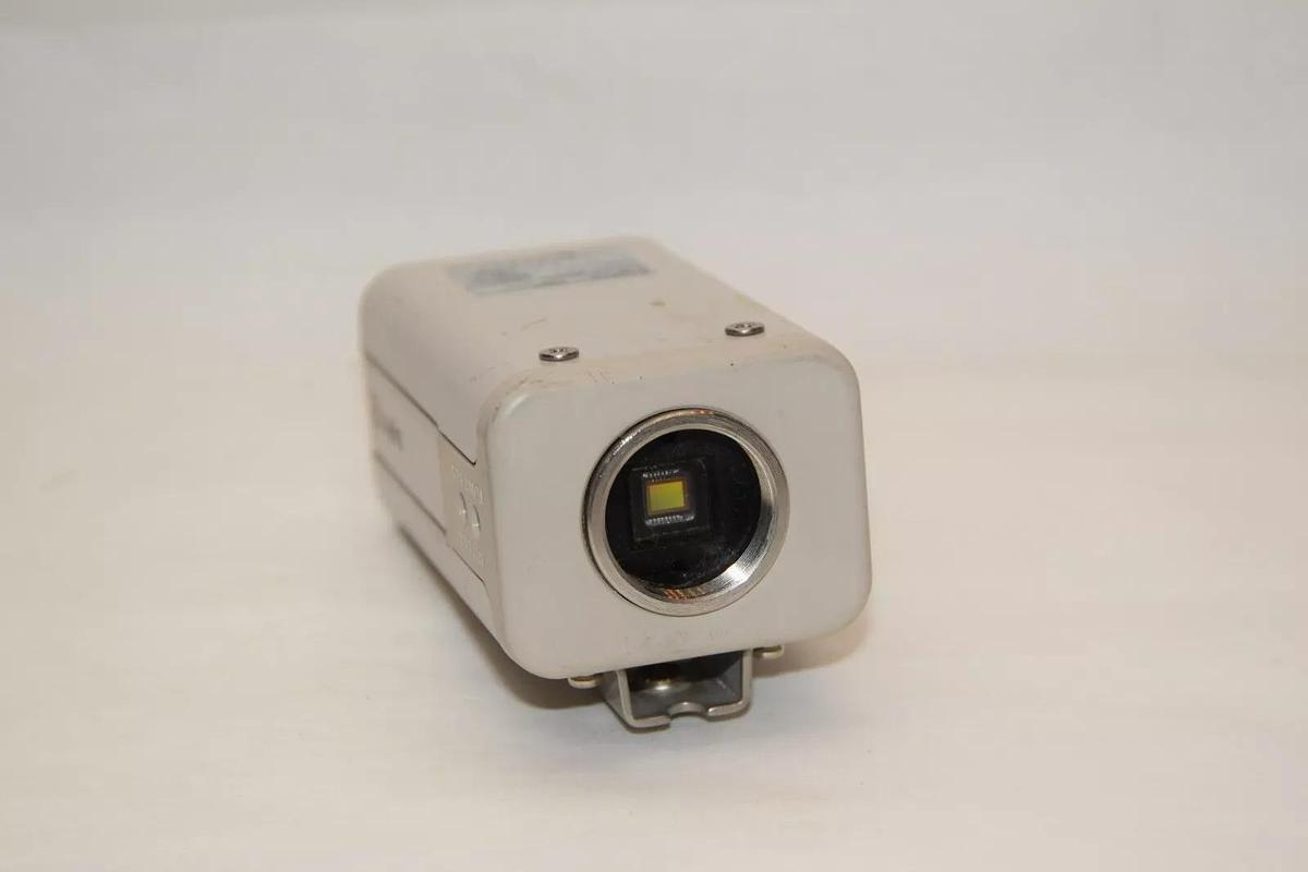 Used SANYO VCB-3424 VCB3424 B/W CCD 24V 60Hz 2.3W Security Camera