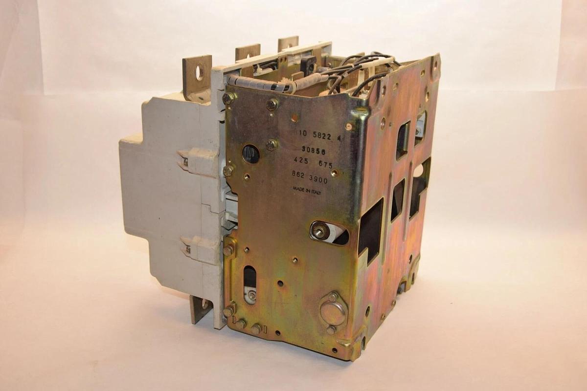 Refurbished CUTLER HAMMER C10JN3A, 540A, Size 6 600V 3P, 120V Coil Contactor, 540 Amp, sz 6