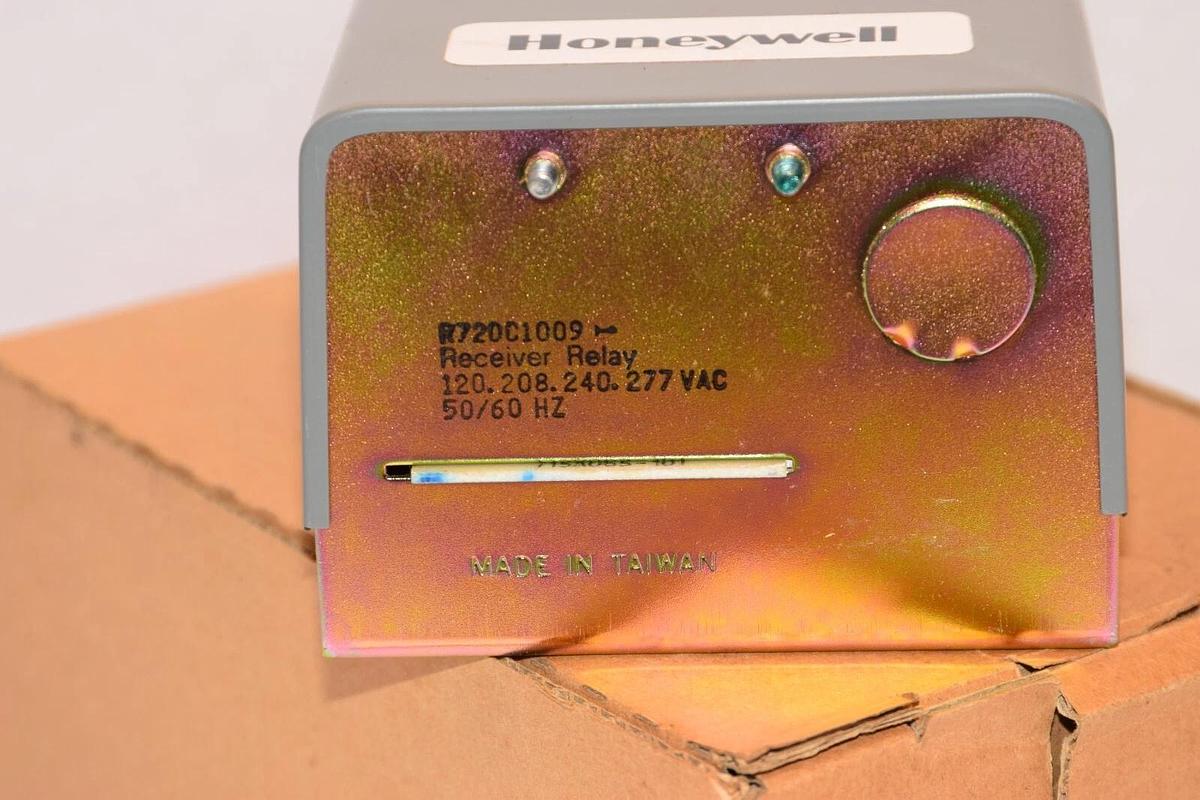 (NEW) HONEYWELL R720C 1009 R720C1009 120V 50/60Hz Receiver Relay