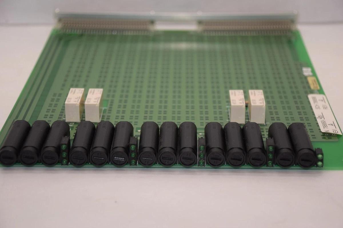 Used SIEMENS 778800-901 , 788890-901 , F-750803-A Motor Control Board