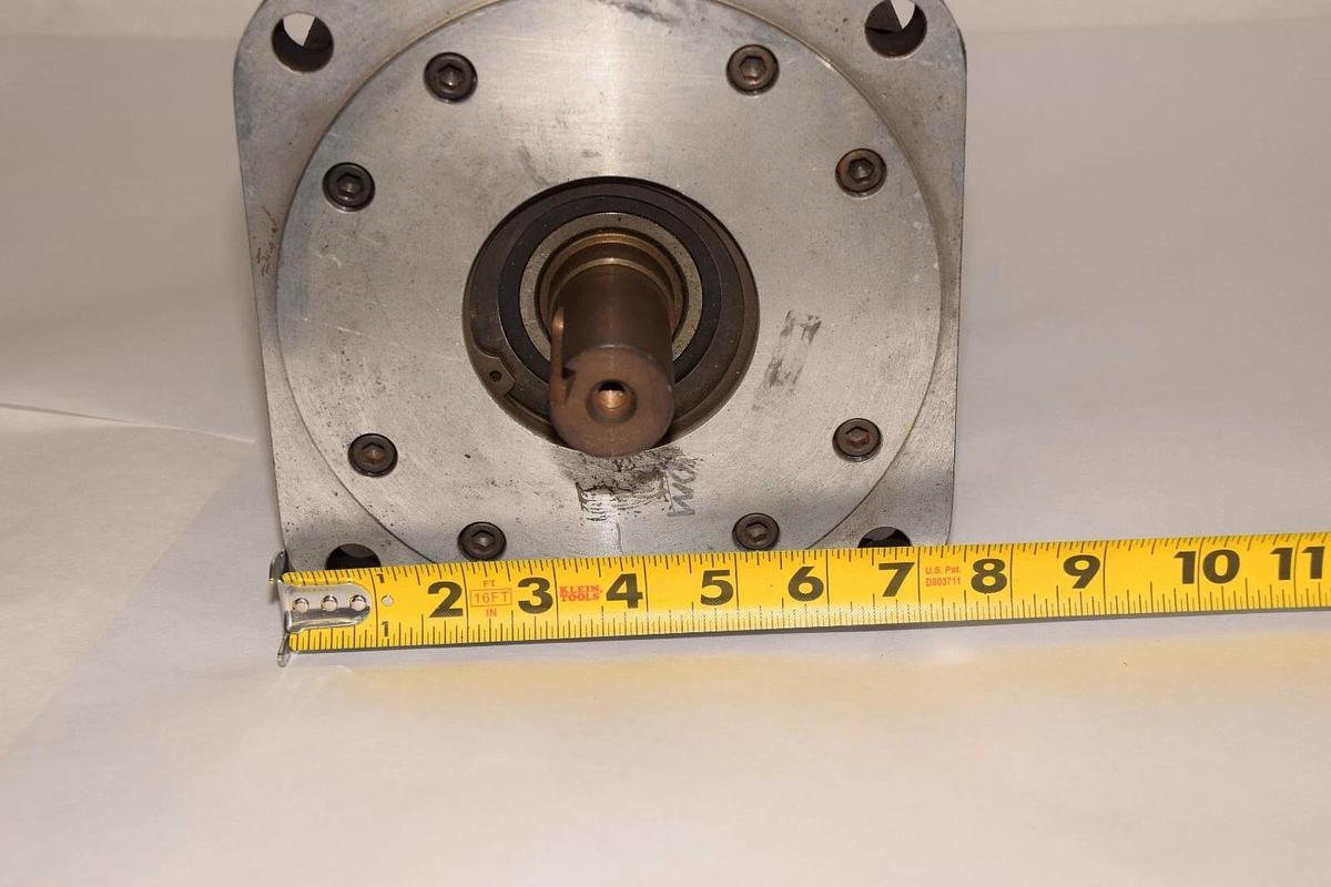 Used ALLEN BRADLEY 1326AS-B660F-21-K6 Series A  Brushless Servo Motor