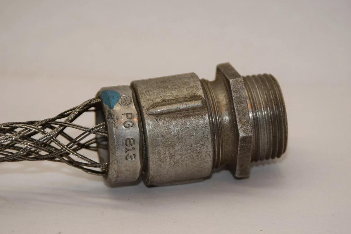 (NEW) PG813 PG 813 1" x 9" Strain Relief Grip Cord