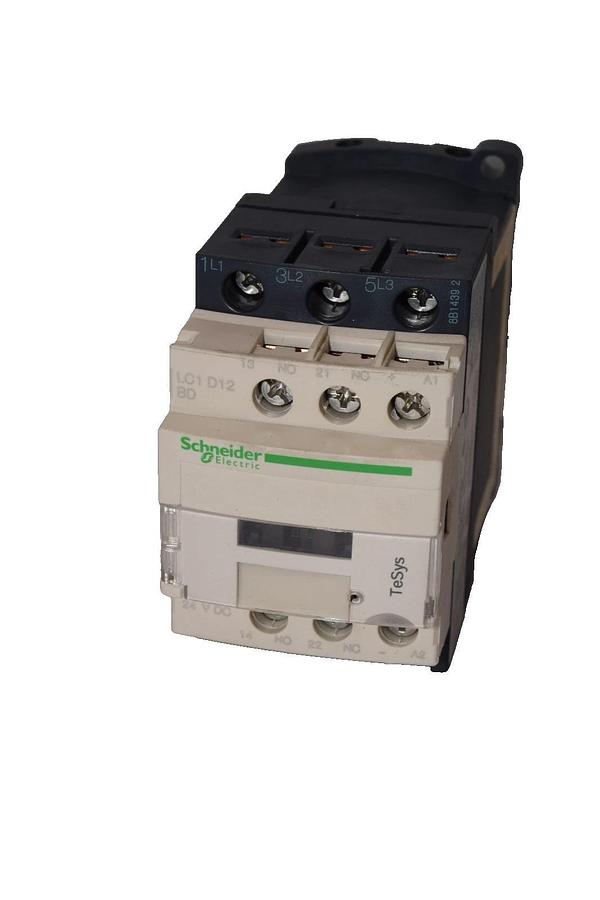 Used SCHNEIDER ELECTIRC LAD4TBDL , LC1 D12 , LC1D12 25A 24Vdc Contactor