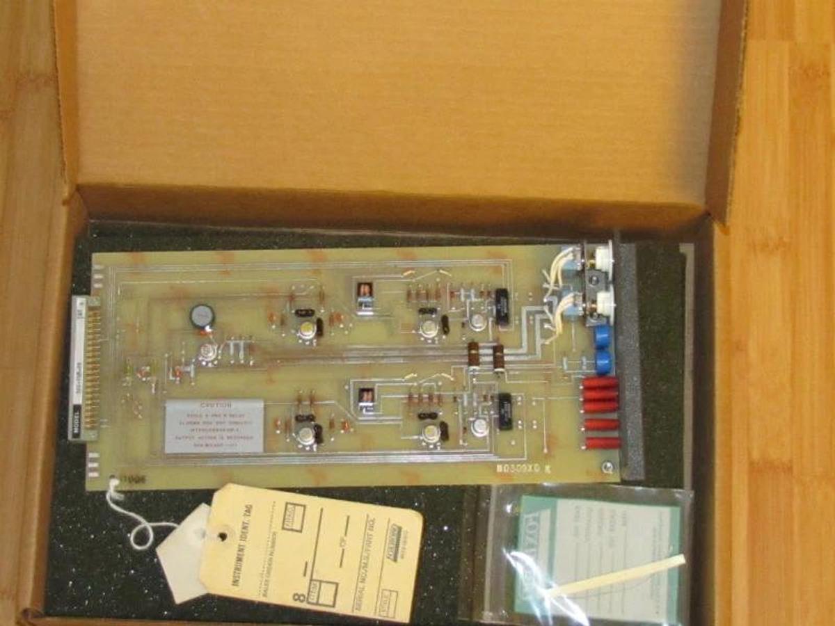 Used New in box  FOXBORO 2AX-ALM-AR STB  2AXALMAR ABS ALARM