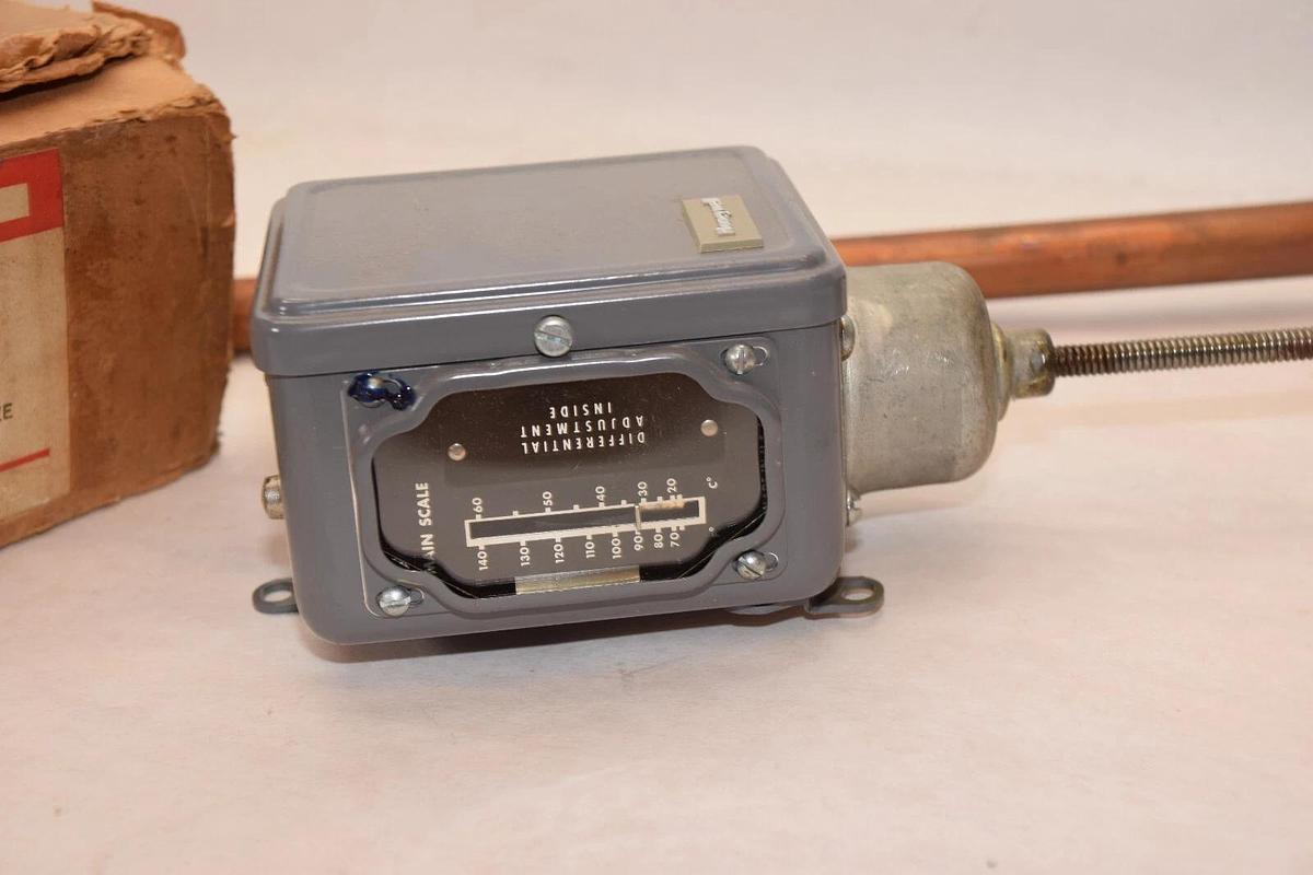 (NEW) HONEYWELL T915C 1639 2 , T915C16392 135Ω 1/4" Temperature Controller