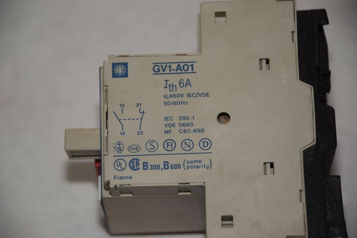 Used TELEMECANIQUE GV1-M02 W/GV1-A01 0,16-0,25AMP 660V 50/60Hz MANUAL MOTOR STARTER