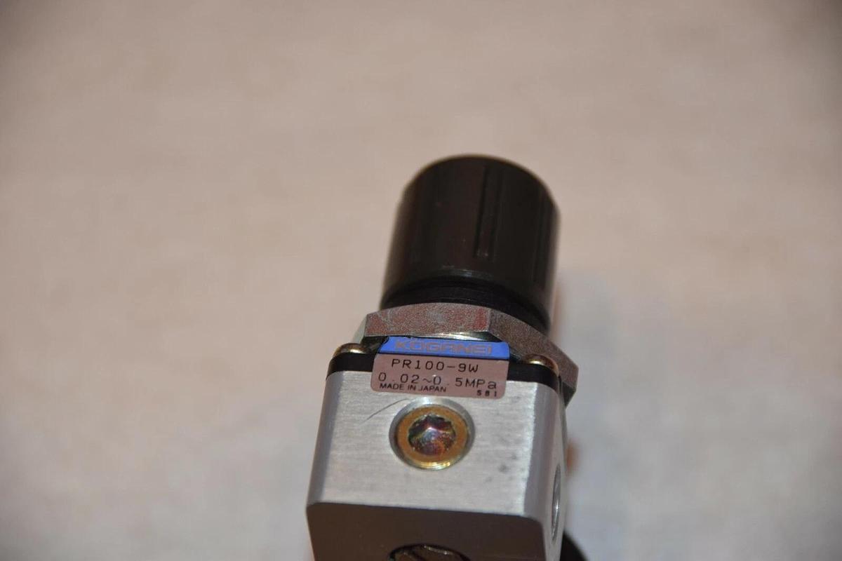 NEW KOGANEI PR100-GD20 USG PR100-9W PNEUMATIC PRECISION REGULATOR WITH GAUGE
