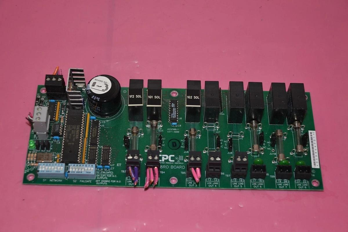 Used CPC COMPUTER PROCESS CONTROLS 8RO BOARD VERSION 2.1 230-3000 250 VOLT V
