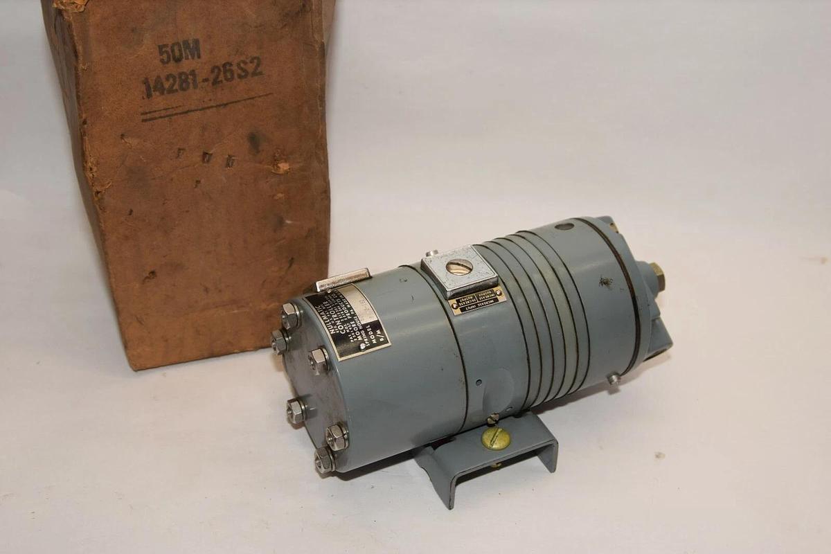 (NEW) MOORE 50M 14281-26S2 Nullmatic Controller