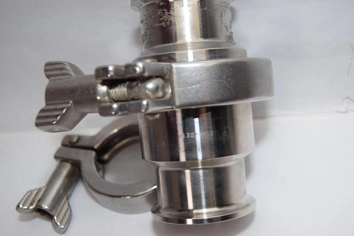 Used U1302-M10 , 1324 1" Sanitary Check Valve