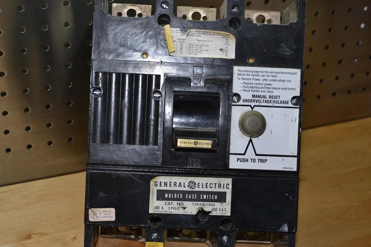 Used GE General Electric TJK436Y400 3P 400A 600V Molded Case Switch Breaker 400 amp
