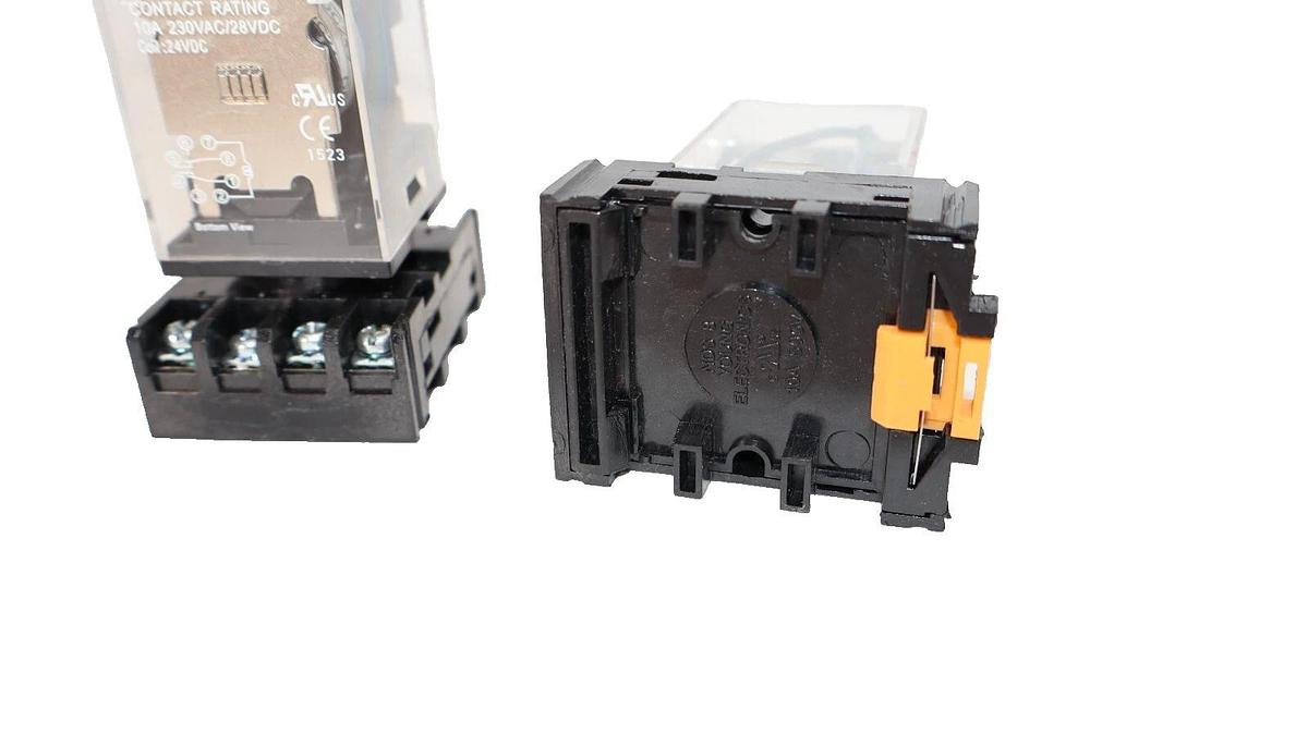 Used (Lot of 2) A.A. ELECTRIC AAE-D204-M 10A 24V Coil 8-Pin Relay With Base