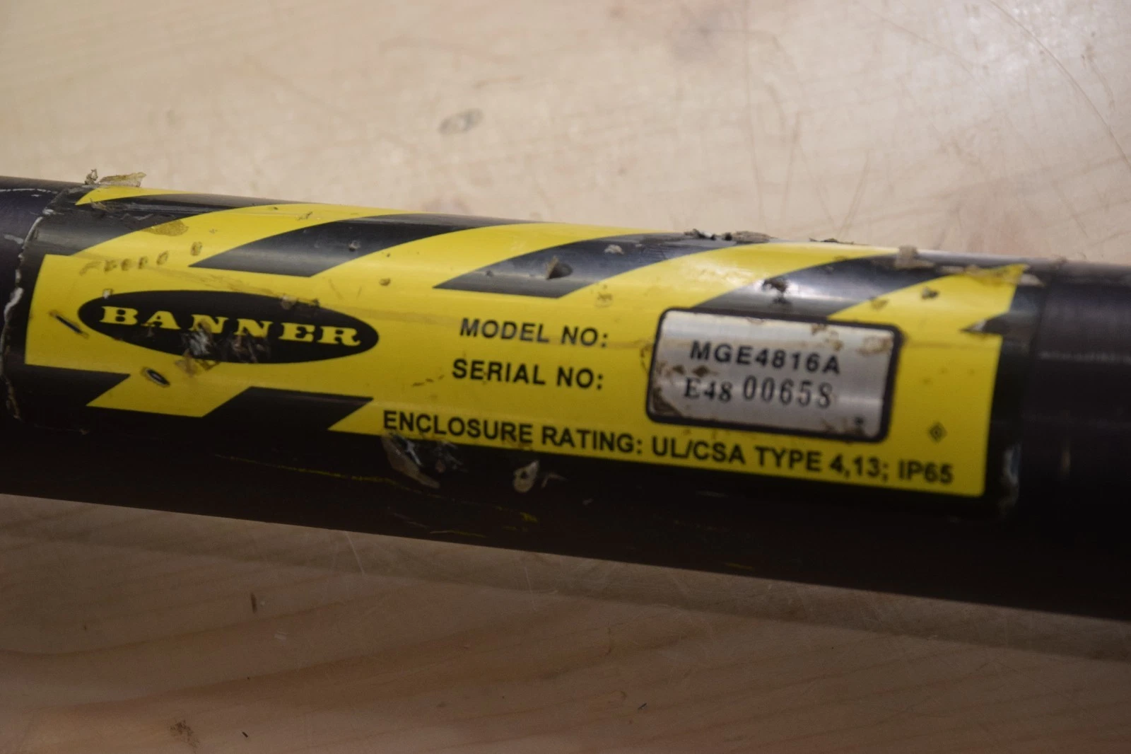 Used BANNER MGE4816A E48 00658 TYPE 4,13 IP65 SAFETY LIGHT CURTAIN