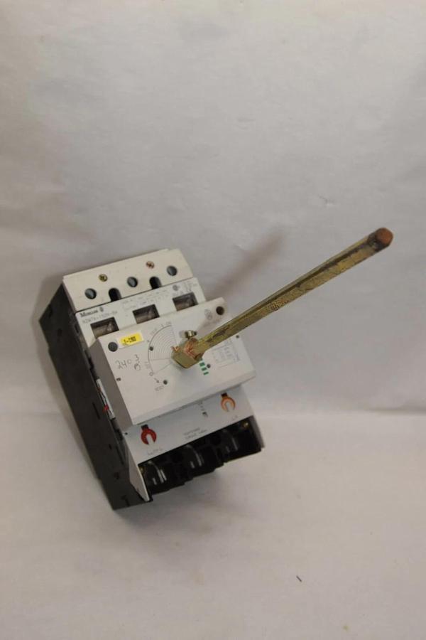 Used KLOCKNER MOELLER Breaker NZM7A-150N-NA 150A 150 Amp A w/ DAOV-NZM7