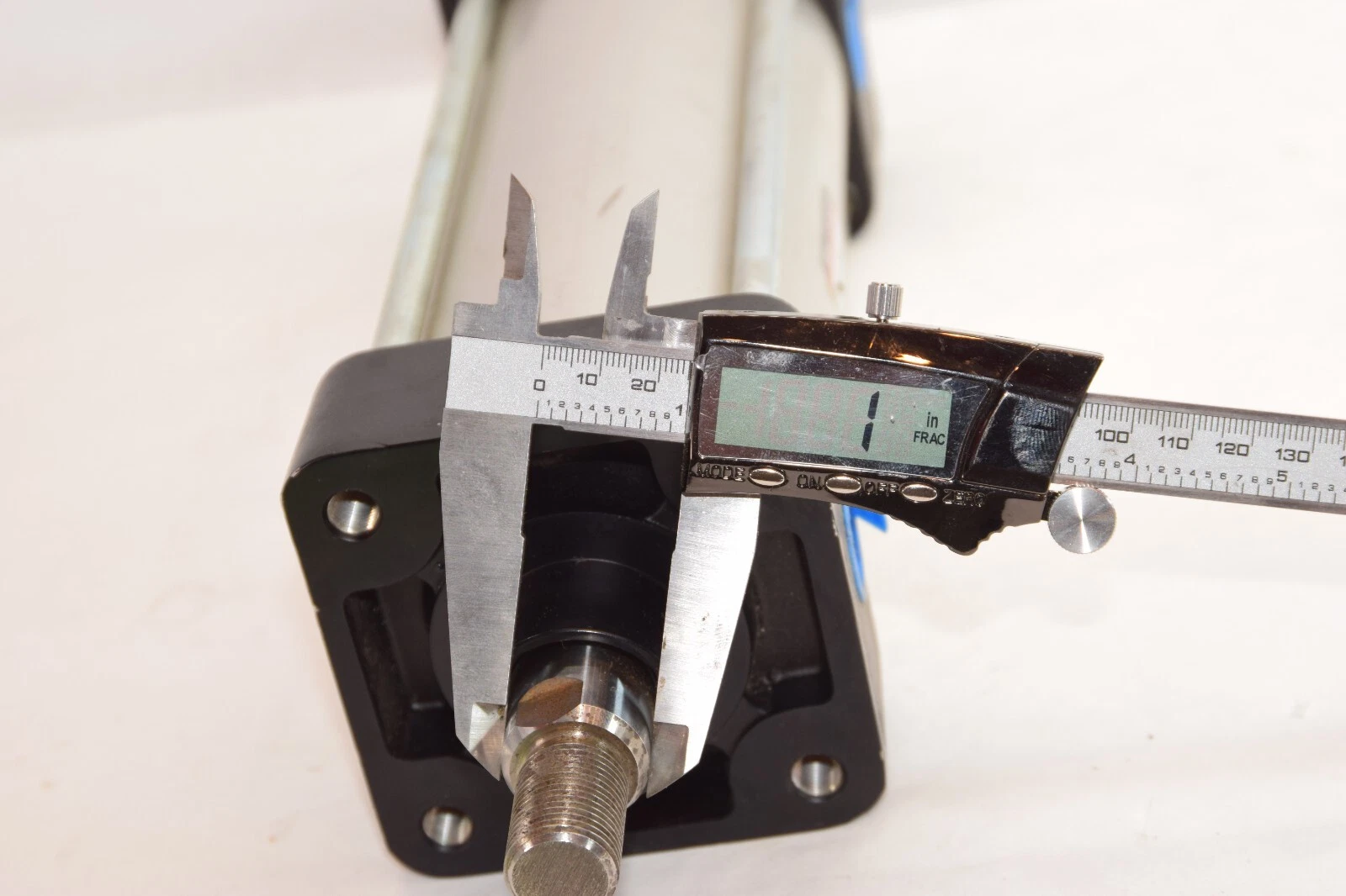 (NEW) SMC NCDA1D325-0600 250psi Pneumatic Air Cylinder