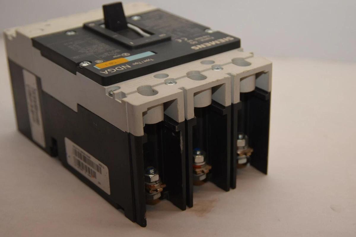 Used SIEMENS NDGA 3VL2107-1KN30-0AA0 NDX3B070 70A 70 Amp A Circuit Breaker