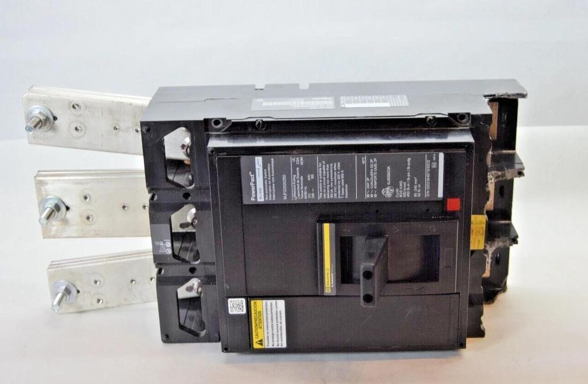 Used Schneider PowerPact Non Automatic Switch  MJ600 MJF32000Z60 600 Amp A 600A 240v