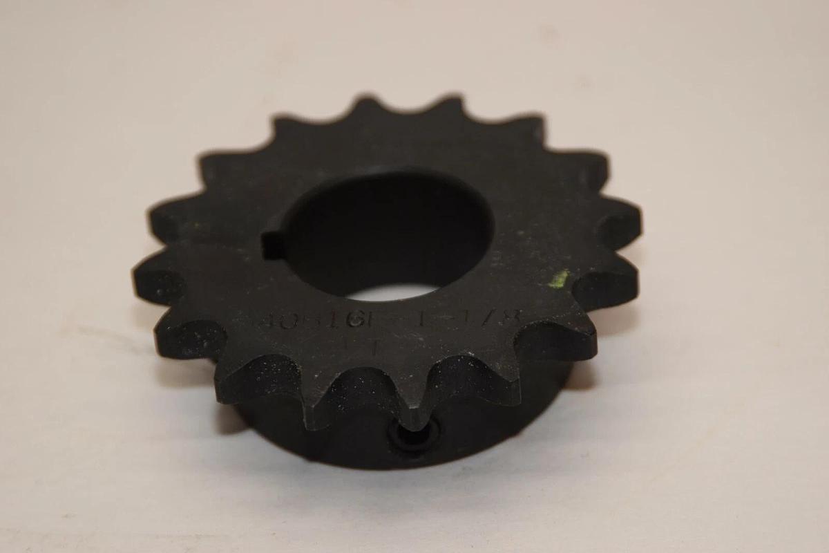 (NEW) TSUBAKI H40B16F-1-1/8 8x8x2.6cm 1-1/8" Bore 16 Teeth Sprocket