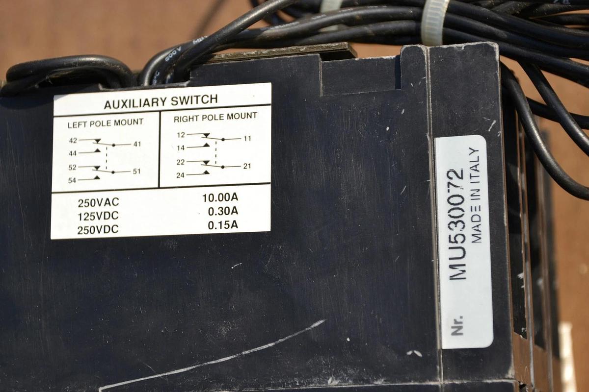 Used ABB BREAKER UXAB 727131 R 123 UXAB727131R123 SR-71 ES 100 AMP A 100A 100AMP 3P