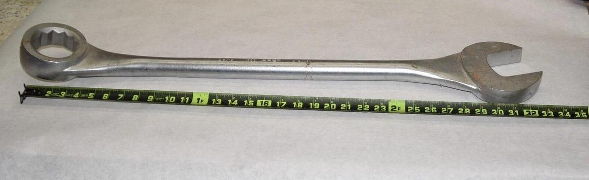 Used URREA 1282 2-9/16" 2-9/16 IN 2 9/16" 12-PT COMBINATION C WRENCH