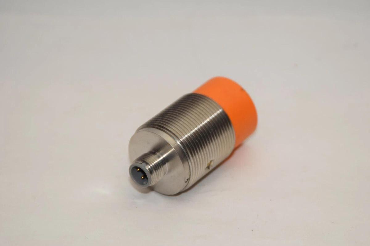 (NEW) IFM EFECTOR IIB3015-BPKG/US 15mm 18-36Vdc Proximity Sensor