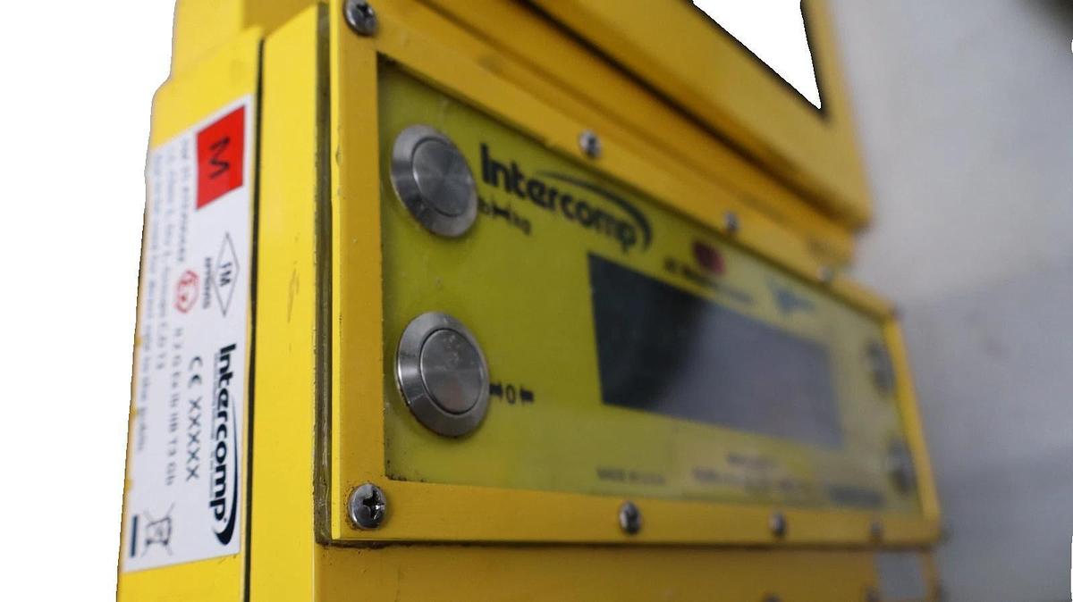 Used Intercomp Low-Profile Aircraft Scale AC40-LP 10,000 X 2lbs 144042 5,000 x 1kg