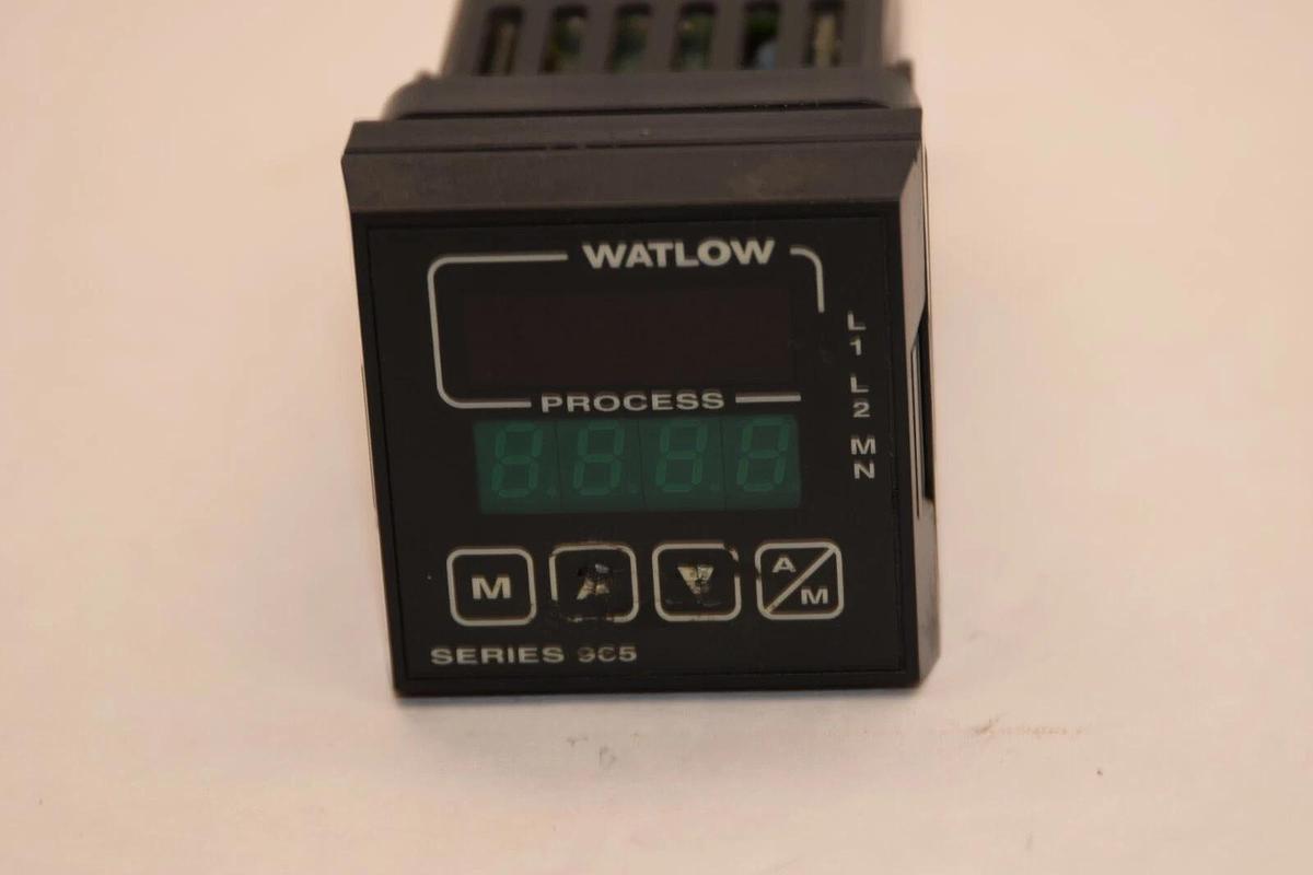 Used WATLOW 965A-3KK0-00RG / 965A3KK000RG 965 TEMPERATURE CONTROLER