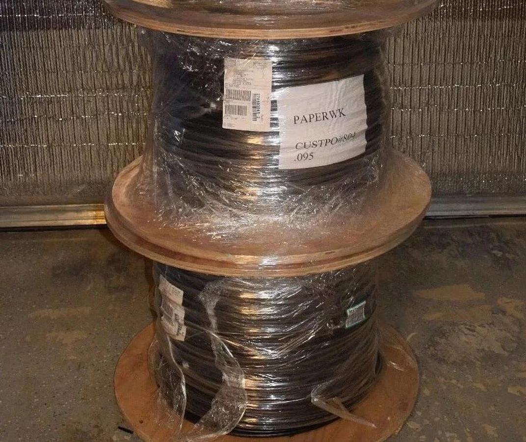 2 Large Reels, CORNING FIBER OPTIC OPTICAL CABLE 10-11, 6 SME, 002782 SPOOL REEL