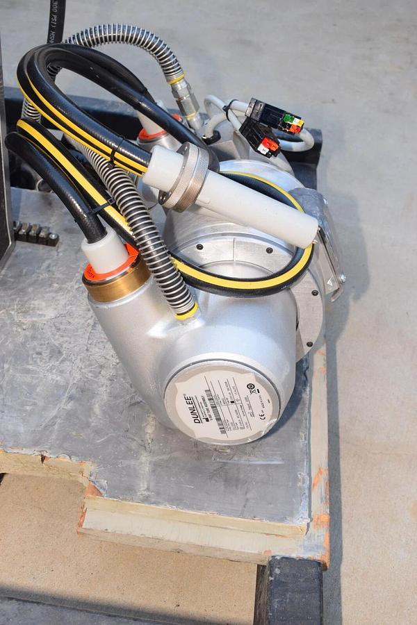 Used Dunlee X-Ray Tube Assembly CTR1563RC 564133HN DU 2005 46543 .4x.9 150kv